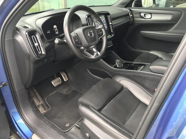 Volvo XC40 Recharge P8 AWD R-Design | Rijklaar incl 12 mnd Bovag | SoH 99% Panoramadak 360 camera Warmtepomp Trekhaak