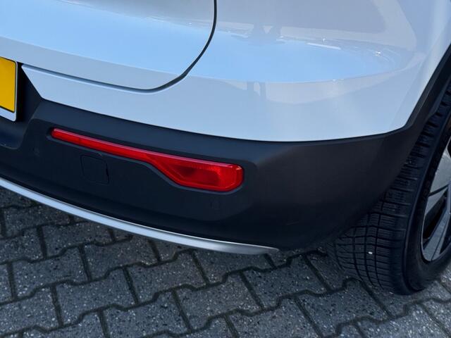 Volvo XC40 1.5 T5 Recharge Inscription - navi - carplay/android - elec achterklep - camera