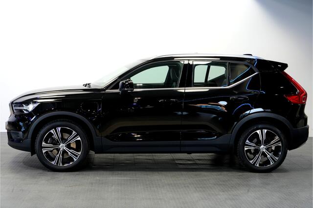 Volvo XC40 1.5 T5 Recharge 193kW/262pk DCT7 Inscription EL.TREKHAAK + BLIS + CAMERA + LEER + NAVI SENSUS + SPORTSTOELEN + CRUISE CONTROL + LANE ASSIST + LENDESTEUN + DAB AUDIO + KEYLESS ENTRY&GO + LED KOPLAMPEN + MISTLAMPEN + PARKSENSOREN + 19" LM-VELGEN!!