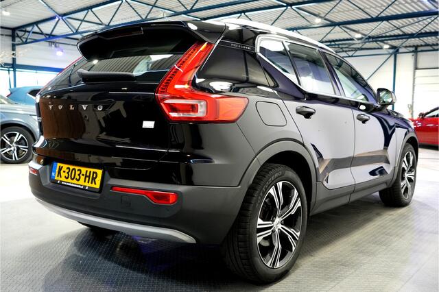 Volvo XC40 1.5 T5 Recharge 193kW/262pk DCT7 Inscription EL.TREKHAAK + BLIS + CAMERA + LEER + NAVI SENSUS + SPORTSTOELEN + CRUISE CONTROL + LANE ASSIST + LENDESTEUN + DAB AUDIO + KEYLESS ENTRY&GO + LED KOPLAMPEN + MISTLAMPEN + PARKSENSOREN + 19" LM-VELGEN!!