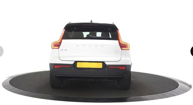 Volvo XC40 Recharge Ultimate 70 kWh Panoramadak / Harman/kardon / Camera