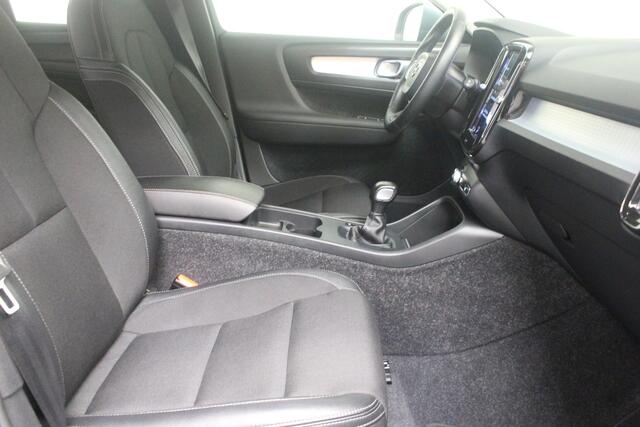 Volvo XC40 T3 Momentum Pro | Rijklaarprijs | Stoelverw. | Camera |