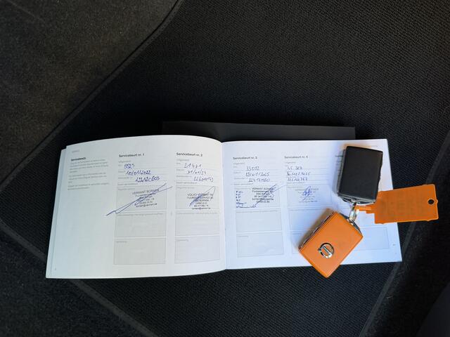 Volvo XC40 1.5 T4 Recharge Inscription Expression Achteruitrijcamera slechts 46.500km!