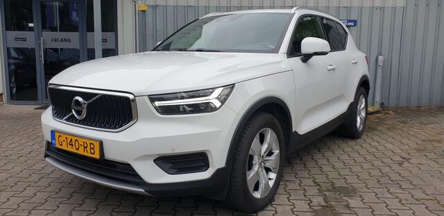 Volvo XC40 1.5 T3 MOMENTUM PRO Panorama dak