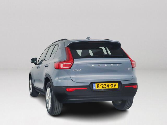 Volvo XC40 T2 Momentum Core | Park assist | Cruise control | Navigatie | Airco