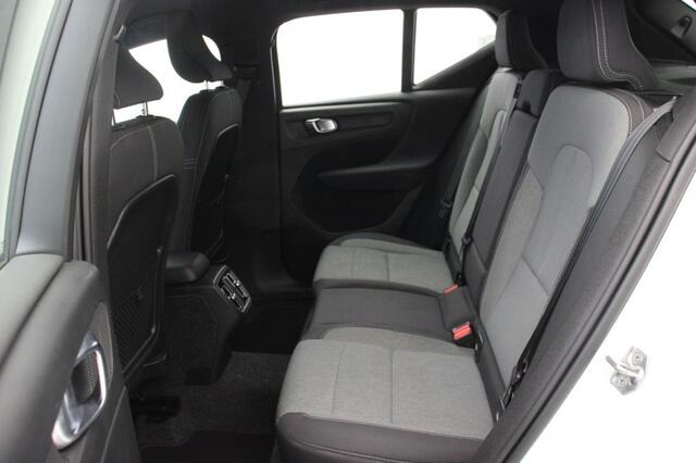 Volvo XC40 Momentum - Carplay, Navi, Cruise, Afn. Trekhaak