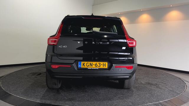 Volvo XC40 Recharge Core | Achteruitrijcamera | Carplay | Soh (batterijcheck) Waarde 92,4 %