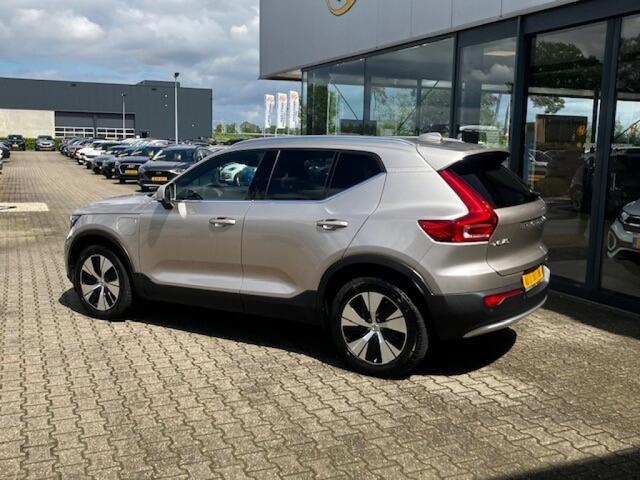 Volvo XC40 1.5 T4 Recharge Core Bright - Navi - camera - dode hoek detectie - Pilot assist