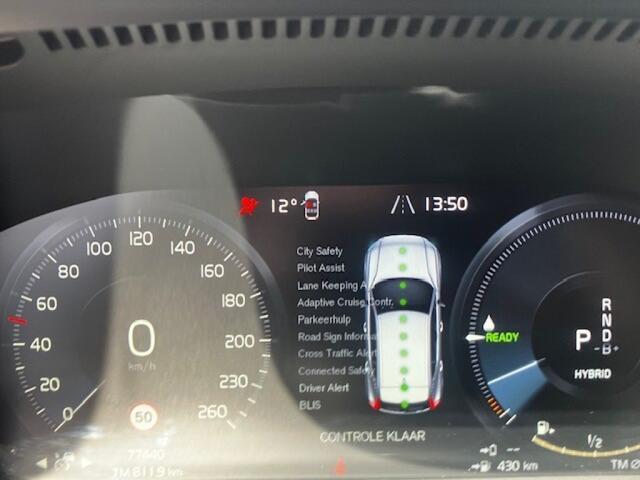 Volvo XC40 1.5 T4 Recharge Core Bright - Navi - camera - dode hoek detectie - Pilot assist