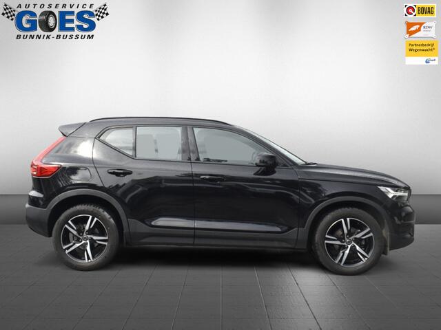 Volvo XC40 R Design 2WD