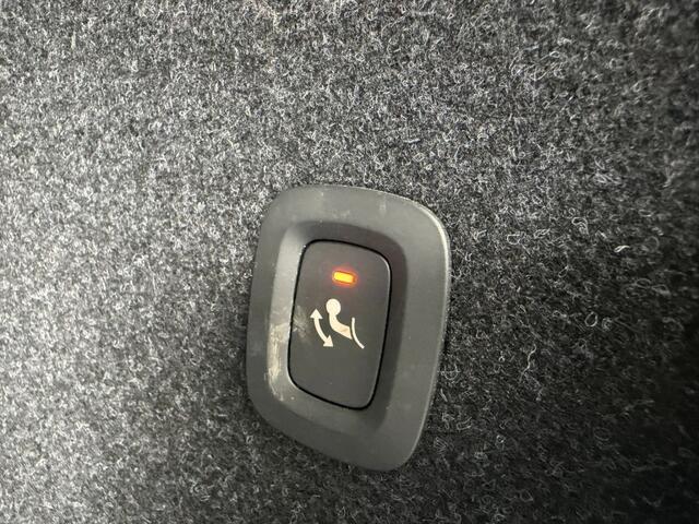 Volvo XC40 1.5 T3 Momentum Pro Trekhaak / Carplay / Keyless