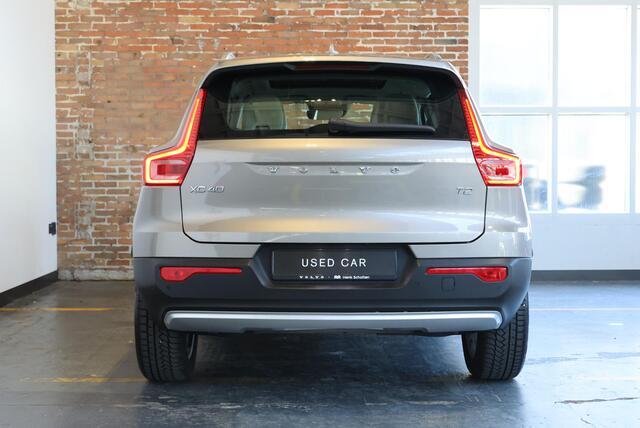 Volvo XC40 T2 Inscription | Lederen bekleding | Panoramadak | Semi Elektrische Wegklapbare Trekhaak | Elektrische wegklapbare trekhaak | Elektrische bedienbare voorstoelen | Dealeronderhouden | 1ste Eigenaar |