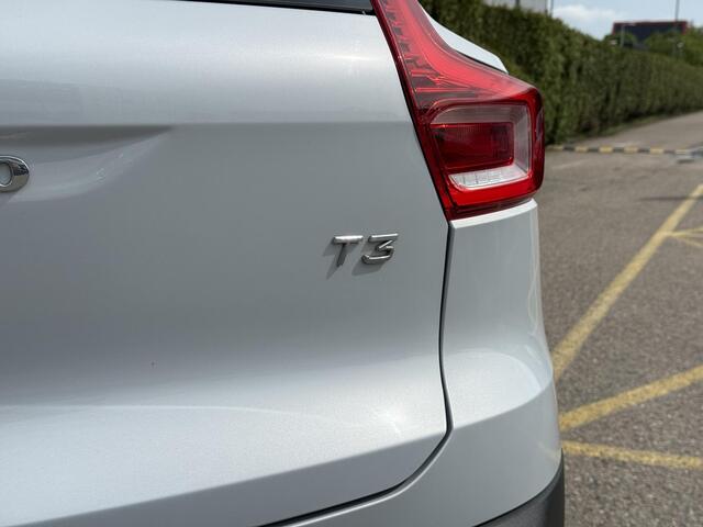 Volvo XC40 T3 Momentum Pro | Blis | Apple CarPlay | Bluetooth | Keyless