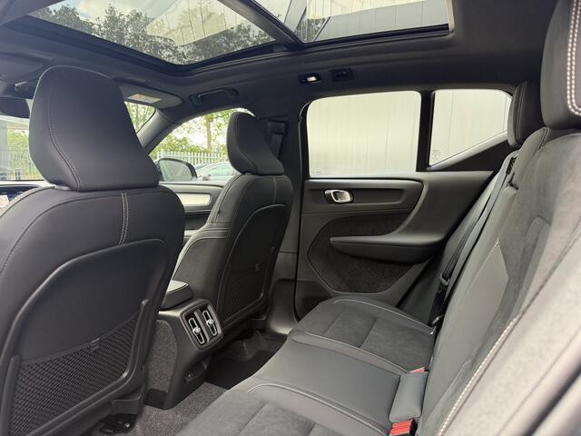 Volvo XC40 2.0 B4 Automaat Plus Dark | Lounge | Panoramadak