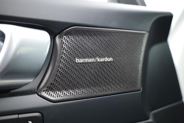 Volvo XC40 1.5 T5 Recharge Inscription SOH 93,9% | Pilot Assist | All Season | Apple CarPlay & Android Auto | Harman Kardon | Stoel-Stuurverw.