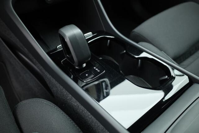 Volvo XC40 Single Motor Plus 69 kWh | SOH 94.4% | Adapt. Cruise | Keyless | Stoel-Stuurverw. | All Season | Camera | 19"