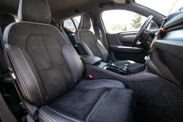 Volvo XC40 Recharge P8 AWD R-Design | 360 cam | two-tone |
