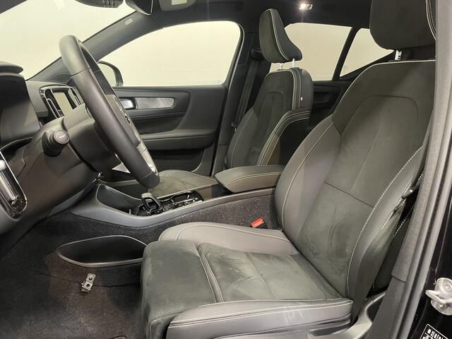 Volvo XC40 1.5 T4 Plug-in hybrid Ultimate Dark Trekhaak 1500kg/ Pano/ Adapt. Cruise/ Stoel en stuurverwarming