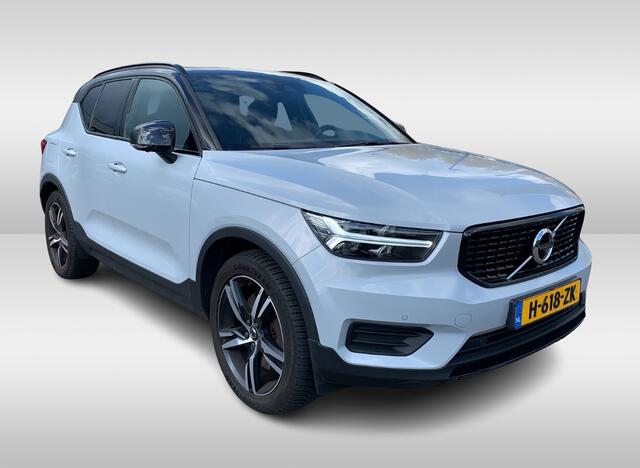 Volvo XC40 1.5 T5 Recharge R-Design 262pk / Full option! / Trekhaak / Panoramadak / 360Camera / Harman Kardon / 19'' / Stoel+Stuurverwarming / CarPlay / Dodehoek / DAB / Cruise Control