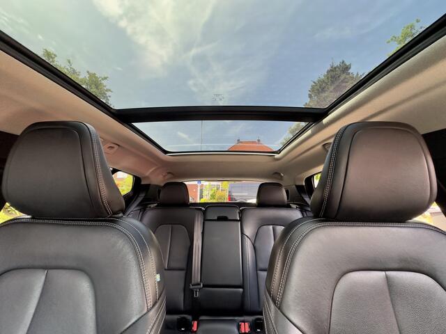 Volvo XC40 2.0 T5 AWD AUT8 INTRO EDITION PANODAK LEDER NAVI CAMERA DIGI-DASH LED LMV PDC