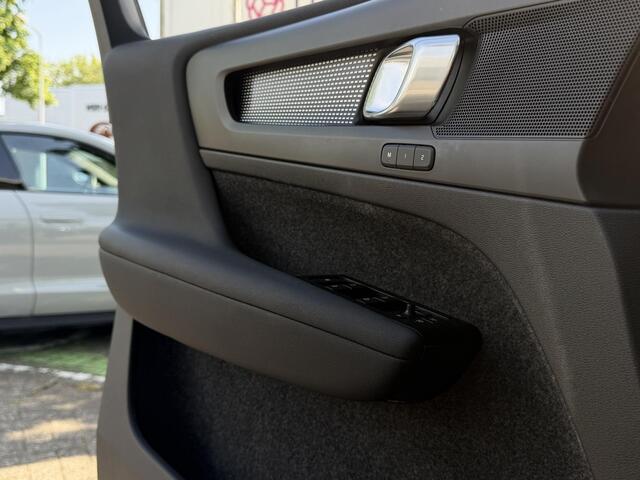 Volvo XC40 1.5 T4 Recharge R-Design Camera | Memory Seats | Stuur-Stoelverwarming