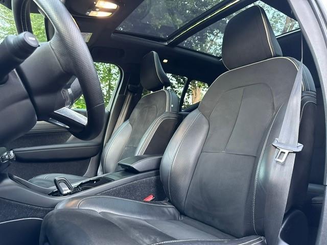 Volvo XC40 Recharge P8 AWD R-Design SOH 94,1%/Warmtepomp/Pano/360Cam/Fabrieksgarantie