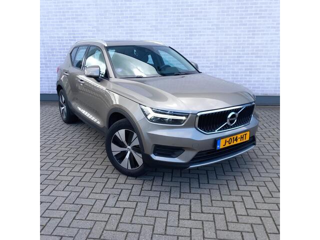 Volvo XC40 1.5 T3 Momentum | Panoramadak | Navigatie | Apple Carplay | Android Auto | Cruise Control Adaptief | BLIS | Achteruitrijcamera | Parkeersensoren
