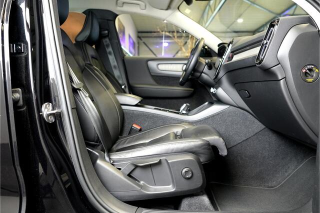 Volvo XC40 1.5 T4 Recharge 155kW/211pk DCT7 Inscription ADAPT.CRUISE + PILOT ASSIST + EL.TREKHAAK + NAPPA LEER + NAVI SENSUS + LANE ASSIST + STUUR-&STOELVERWARMING + CAMERA + STYLING PAKKET + KEYLESS ENTRY&GO + PARKSENSOREN V&A + 19" LM-VELGEN!!