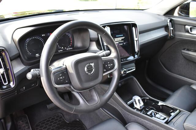 Volvo XC40 1.5 T2 Momentum AUT. Leer, Sléchts 45dkm!