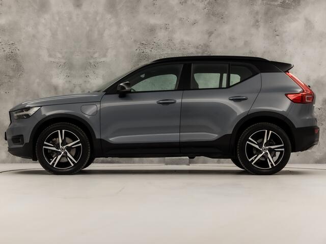 Volvo XC40 1.5 T5 Recharge R-Design 262Pk Automaat (PANORAMADAK, APPLE CARPLAY, GROOT NAVI, LEDER/ALCANTARA, CAMERA, SPORTSTOELEN, KEYLESS, ELEK ACHTERKLEP, NIEUWSTAAT)