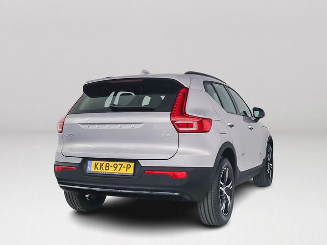 Volvo XC40 B4 Business Edition | Panoramadak | Parkeercamera | Harman Kardon | Stoel- en Stuurverwarming