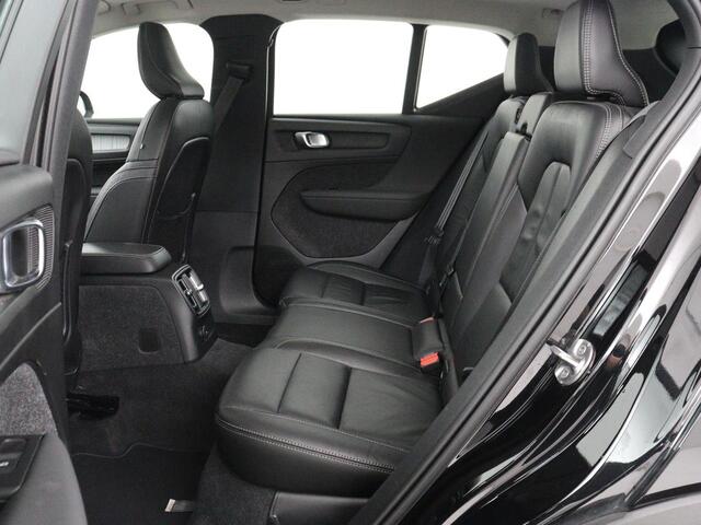 Volvo XC40 1.5 T5 Recharge Inscription | SOH 89,7% | Panoramadak | Leder | 360 Camera | Trekhaak | Stoelverwarming | Adaptive cruise | Memory | Carplay | Navigatie | Keyless | Full LED | Parkeerhulp | PHEV | Plug In