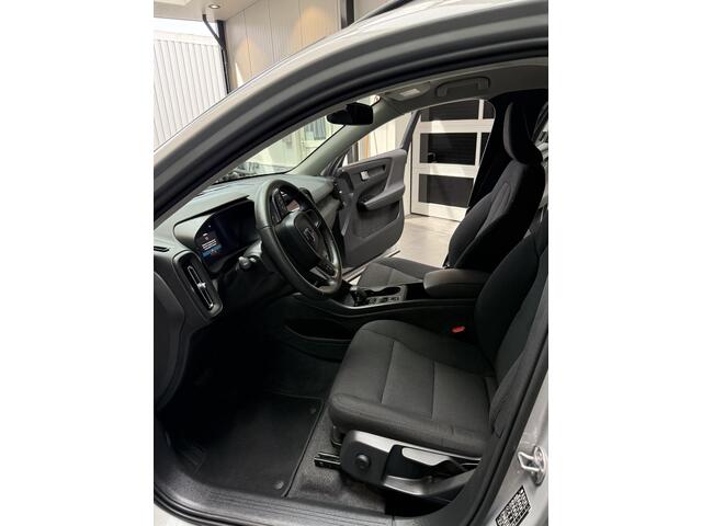Volvo XC40 2.0 B3 Essential mild-hybride
