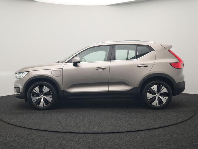 Volvo XC40 T5 Recharge Inscription PHEV 262pk Dealer O.H. | Trekhaak Af Fabriek | Panodak | Adaptive Cruise | 360 Camera | Harman / Kardon | Stoelen Memory & Verwarmd | Keyless | Blis | Apple Carplay | Naviatie