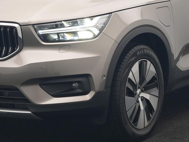 Volvo XC40 T5 Recharge Inscription PHEV 262pk Dealer O.H. | Trekhaak Af Fabriek | Panodak | Adaptive Cruise | 360 Camera | Harman / Kardon | Stoelen Memory & Verwarmd | Keyless | Blis | Apple Carplay | Naviatie