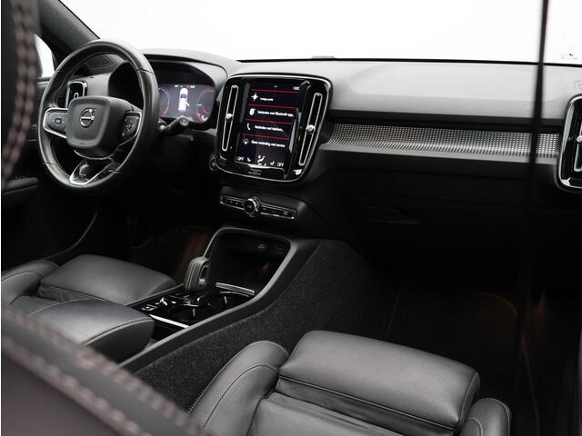 Volvo XC40 T5 Recharge R-Design / Panorama dak / 360 Camera / BLIS / Stuur+stoel+voorruit+achterbankverwarming / Harman Kardon / Memory seat