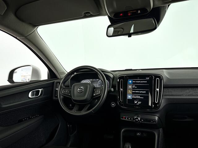 Volvo XC40 T2 Momentum Core | Parkeercamera | Cruise control | Navigatie