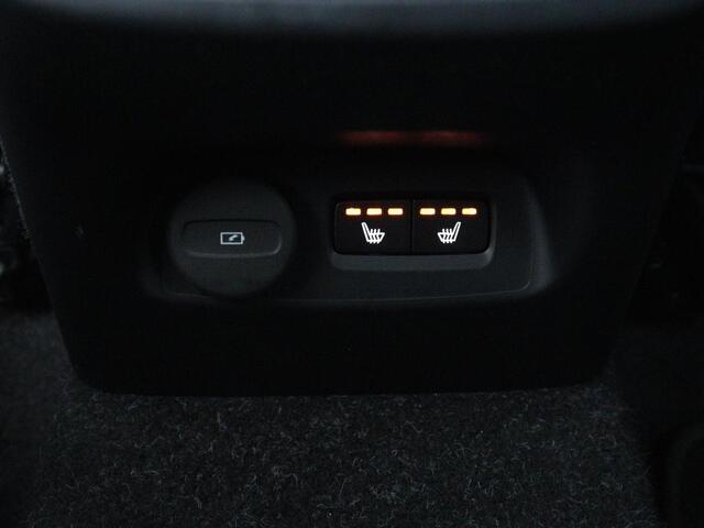 Volvo XC40 1.5 T3 Inscription | Leder | Stoelverwarming | Trekhaak | Carplay | Harman/Kardon | Camera | Keyless | Navigatie | Achterbankverwarming | Memory | Full LED | Cruise control | Parkeerhulp