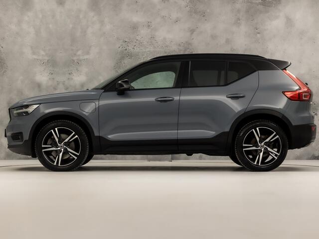 Volvo XC40 1.5 T5 Recharge R-Design 252Pk Automaat (APPLE CARPLAY, GROOT NAVI, STUUR/STOELVERWARMING, LEDER/ALCANTARA, GETINT GLAS, SPORTSTOELEN, CAMERA, ELEK ACHTERKLEP, NIEUWE APK, NIEUWSTAAT)