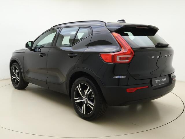 Volvo XC40 T3 163pk Automaat R-Design / Adapt. Cruise / BLIS / Nubuck / Stoel + Stuurw. Verwarming / Elektr. Trekhaak / PDC + Camera / 18'' / Elektr. Achterklep /