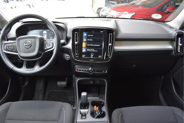 Volvo XC40 1.5 T2 Momentum Business Adaptive cruise, Harman/Kardon, 360", Elek. achterklep, Keyless, NAP