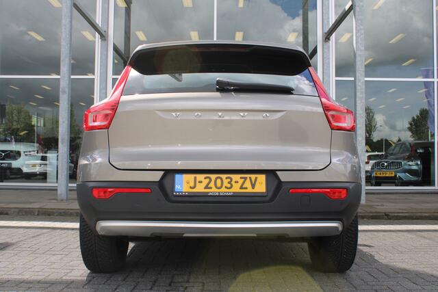 Volvo XC40 T5 262PK Automaat Recharge Inscription | Adapt. Cruise | PDC+ Camera | Verw. Voorstoelen & stuurwiel | Leder | AppleCarplay |