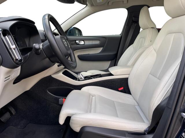 Volvo XC40 T5 Recharge Inscription |Trekhaak| Exterior Styling Kit| 360 Camera| Schuifdak|
