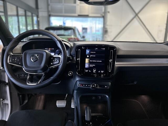 Volvo XC40 1.5 T5 Recharge Inscription | Trekhaak | Adapt. Cruise | Elektrische a.klep | Harman&Kardon | LED | Camera | 4 seiz. banden