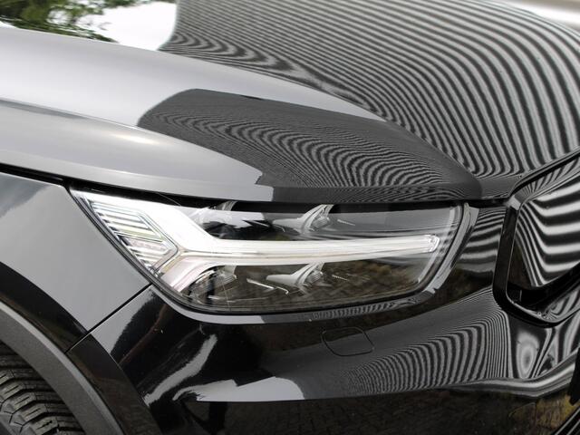 Volvo XC40 Recharge Pro Automaat / Privacy Glass / 360* camera / All season banden