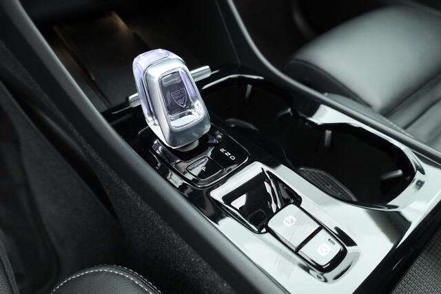 Volvo XC40 1.5 T5 Plug-in hybrid Ultimate Dark | SOH 95% | Pano | Leder | Adapt. Cruise | 360cam | Keyless | Stoel- Stuurverw. | Harman Kardon x