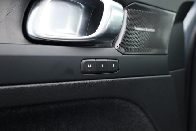 Volvo XC40 1.5 T5 Plug-in hybrid Ultimate Dark | SOH 95% | Pano | Leder | Adapt. Cruise | 360cam | Keyless | Stoel- Stuurverw. | Harman Kardon x