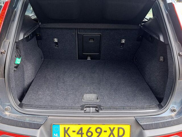 Volvo XC40 1.5 T4 Recharge Inscription Expression | Panorama Dak | Climate | Navi | Cruise Contorl | Dealer Onderhouden |