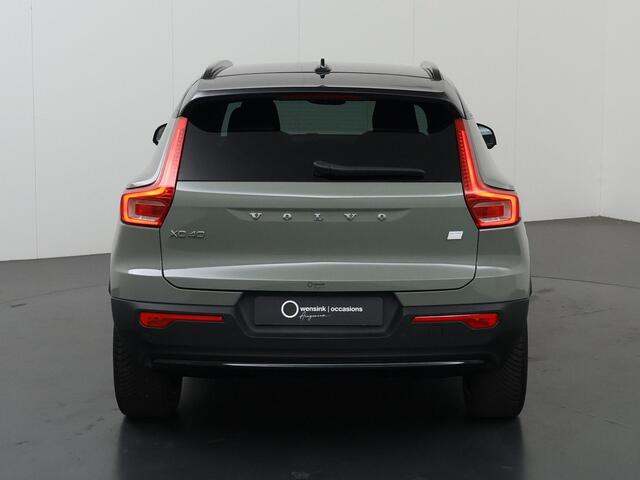 Volvo XC40 Recharge Plus | Parkeercamera | Cruise Control Adaptief | Elektr. Achterklep | Navigatie |