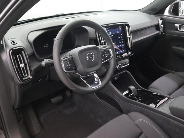 Volvo XC40 Recharge Plus | Parkeercamera | Cruise Control Adaptief | Elektr. Achterklep | Navigatie |